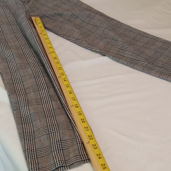 Old Navy plaid pull on Size 2 pants. - Picture 8 of 8